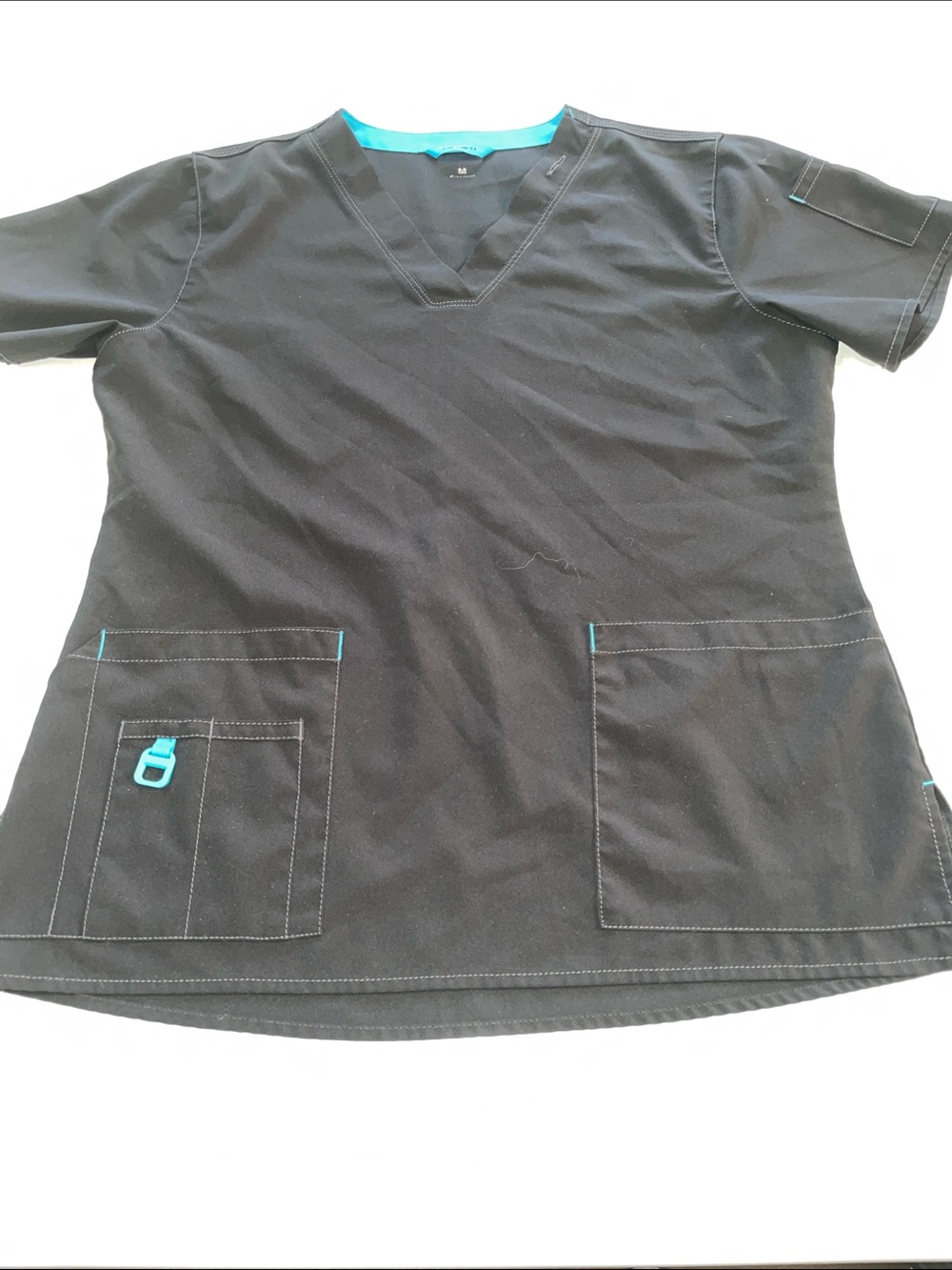 Carhartt medium v neck short sleeve scrub shirt